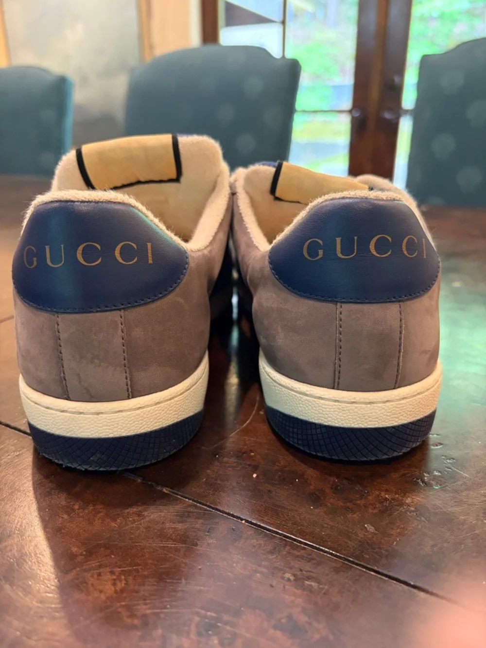 GUCCI Men's Grey & Navy Casual Sneakers with Red Stripe SIZE 8 / worn 4x - Picture 9 of 11